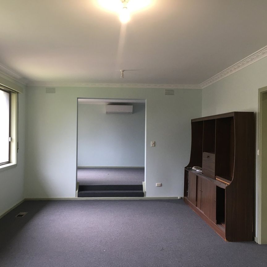 142 Hull Road, Croydon - Photo 1
