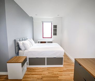 Apt 2, Q One Residence - Photo 6