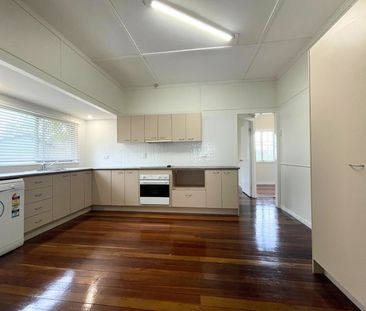 38A Clifton Street, 4304, Booval Qld - Photo 4