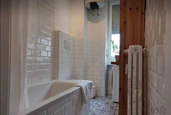 Студия возле метро Gambara