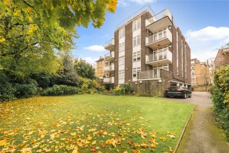 1 bedroom flat in 11 Lyndhurst Terrace - Photo 5