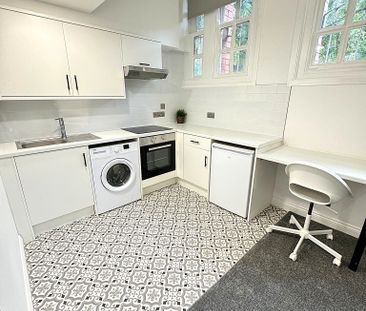 Flat 6, 221 Woodhouse Street, LS6 2UZ, Leeds - Photo 3