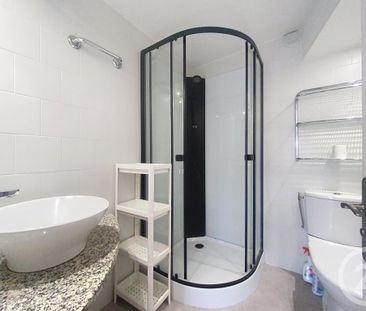 Location Appartement 2 pièces 50m² VILLEFRANCHE SUR MER 06230 - Photo 4