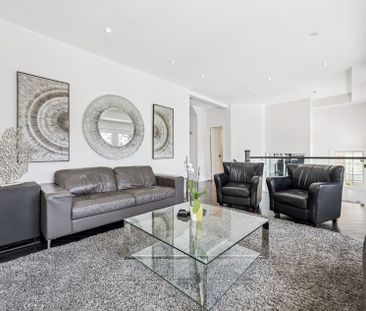 For Lease - 11 Pietro Drive, Vaughan, Ontario - Photo 3