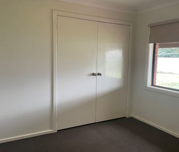 4 Kent Place, Dubbo, NSW 2830 - Photo 2