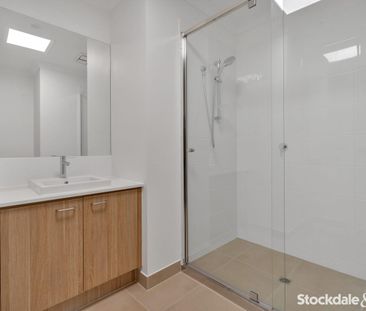 Near- New Double-Story Townhouse for Lease in Katalia, Donnybrook - Photo 3