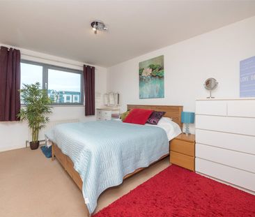 3 bedroom apartment to rent - Photo 6