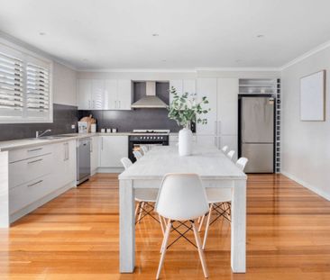 Relaxed Beachside Living in the Heart of Dromana - Photo 6