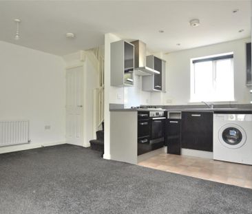 2 bedroom terraced house to rent - Photo 1