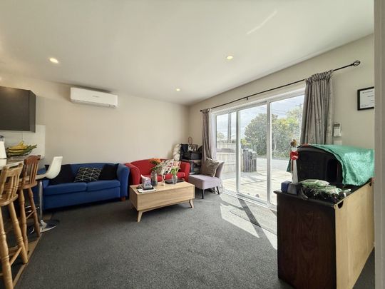 2 Bedroom House in Fairfield - Photo 1