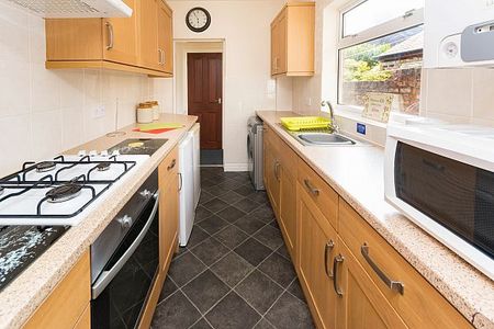 13 Norman Street - Photo 2