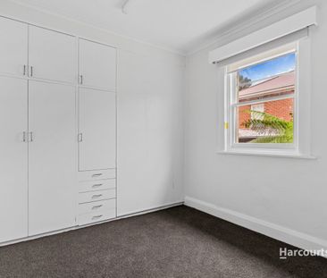 Prime Location - Photo 3