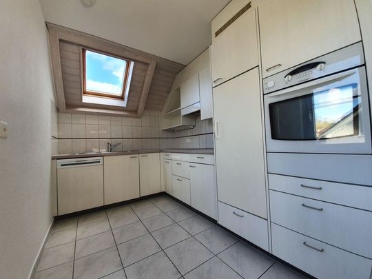4.5-Zimmer-Maisonette-Wohnung über 2 Stöcke mit Cheminée! - Photo 1