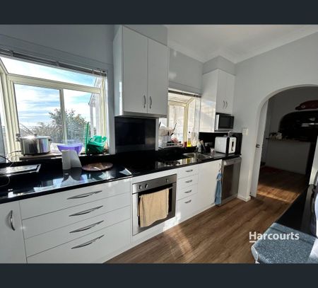 7 Federal Street, Upper Burnie, Tas 7320 - Photo 5