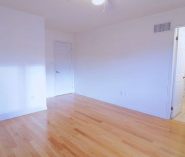 For Lease - 50 Haverty Trail, Brampton, Ontario - Photo 3