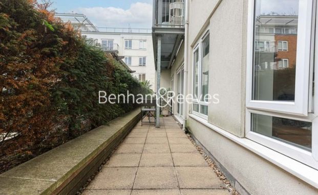 2 Bedroom flat to rent in Boulevard Drive, Colindale, NW9 - Photo 1