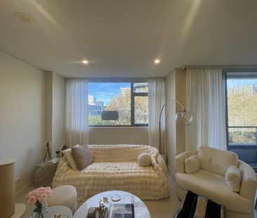 Well-Maintained Three-Bedroom Apartment I Pool & Gym - Photo 3