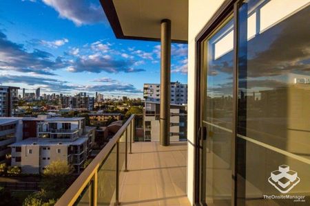 Best of Urban Living in the Heart of Woolloongabba - Available on 12/12/2025 - Photo 3