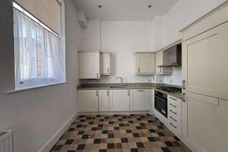 Poundbury, DT1 - Photo 5