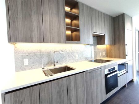 For Lease - 95 Mcmahon Drive Unit# 1603, Toronto, Ontario - Photo 4