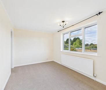 3 bedroom end of terrace house to rent - Photo 6