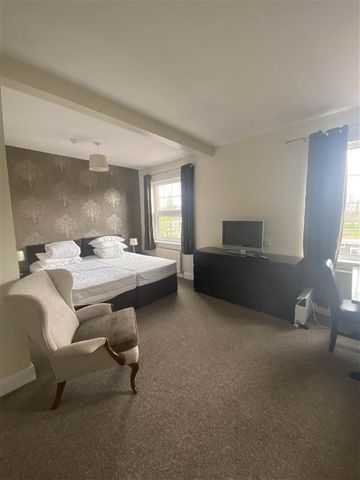 Studio 7, 254 Ravenhill Road, Belfast , BT6 8GJ - Photo 3