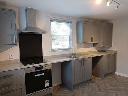 2 bedroom flat to rent - Photo 5