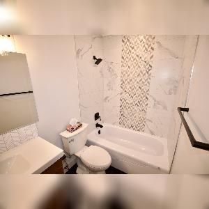 Calgary 2 Bed 1 Bath Unit with Balcony For Rent - Photo 5