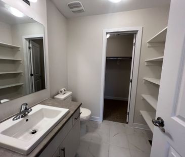 For Lease - 204 Tussock Private, Blossom Park - Airport and Area, O... - Photo 6