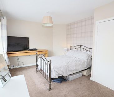 2 bedroom semi-detached house to rent - Photo 2