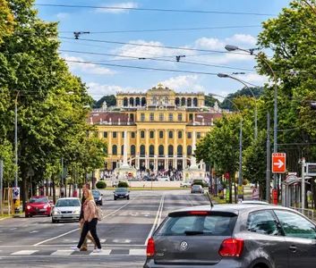 Möblierte Wohnung in bester Lage in der Nähe Schönbrunn - Photo 2