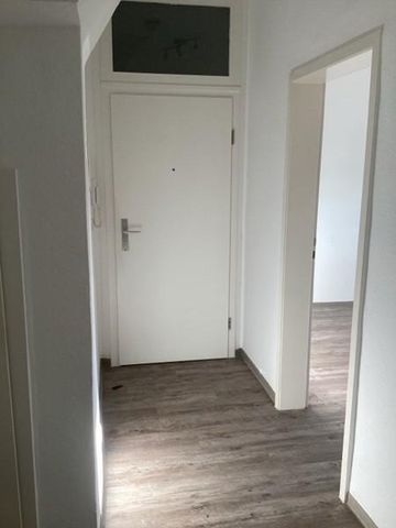 2-Zimmer-Dachgeschosswohnung frisch saniert! - Foto 4