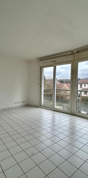 Location Appartement 1 pièce 28m² VIROFLAY 78220 - Photo 1
