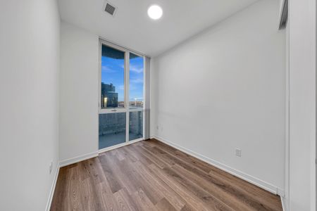 For Lease - 8 Interchange Way Unit# 602, Vaughan, Ontario - Photo 5