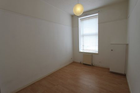 2 Bedroom Property To Rent - Photo 4