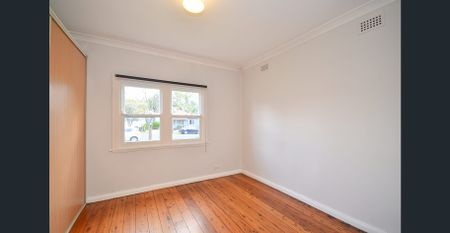 Family Home!! - Photo 3