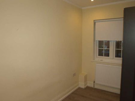 Hatch End, HA5 - Photo 3