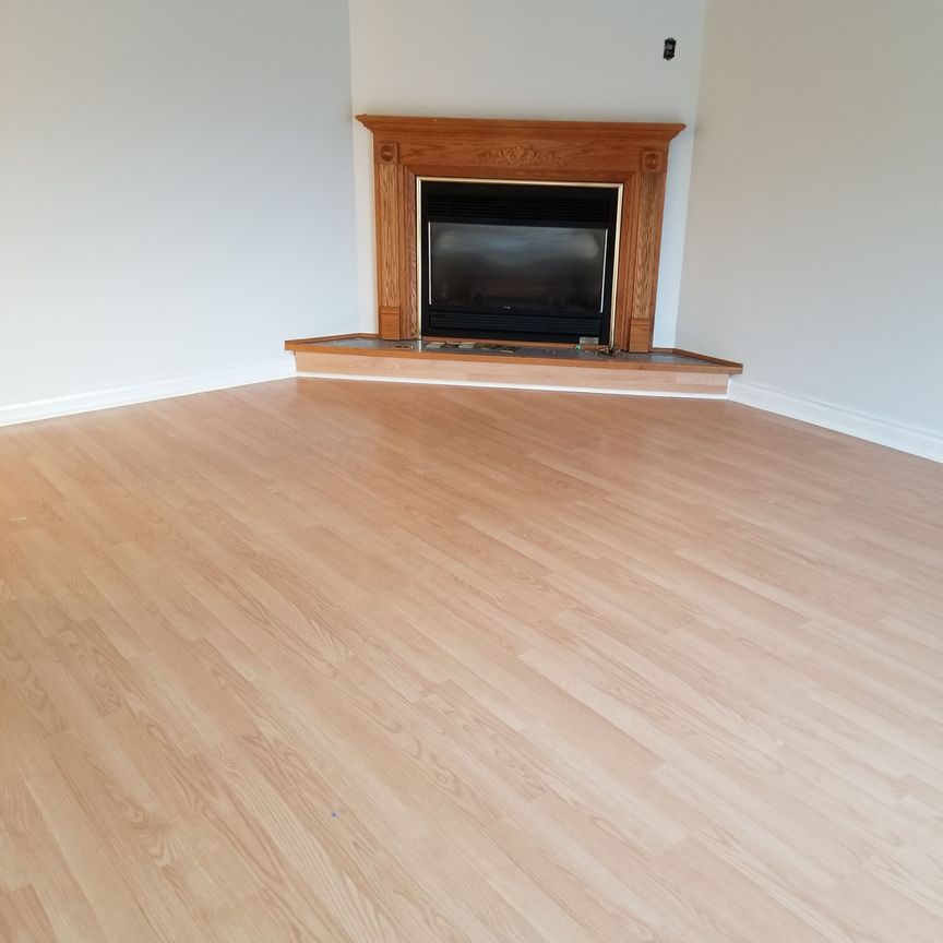 For Lease - 9 (Upper) Myrtle Lynn Place, Wasaga Beach, Ontario - Photo 1