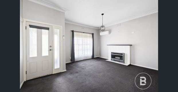 THREE BEDROOMS WITH FANTASTIC OUTDOOR SPACE - Photo 1