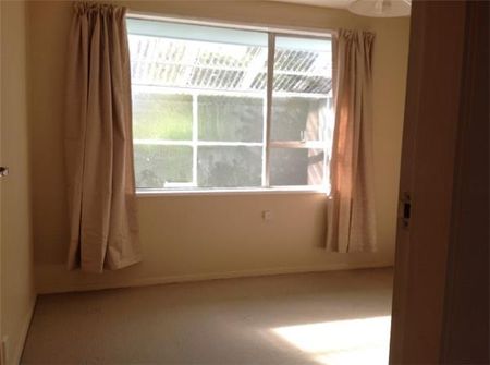 3/34 Bristol Street , St Albans, Christchurch City - Affordable Two Bedroom Unit with Off Street Parking - Photo 5