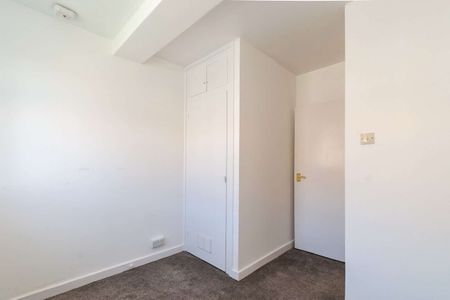 Trelawney Estate, Paragon Road, London, E9 6NT - Photo 4