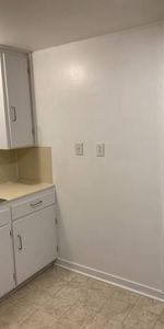 1 bedroom+1 den/ basement suite - Photo 4