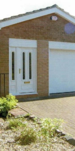 6 bedroom private hall to rent - Photo 1