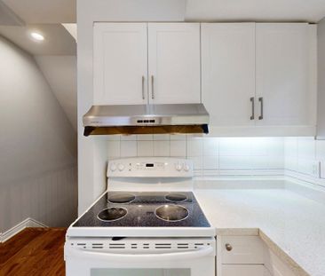 For Lease - 129A Winchester Street, Toronto, Ontario - Photo 4