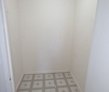 For Lease - 18 KNIGHTSBRIDGE Road Unit# 705, Brampton, Ontario - Photo 1