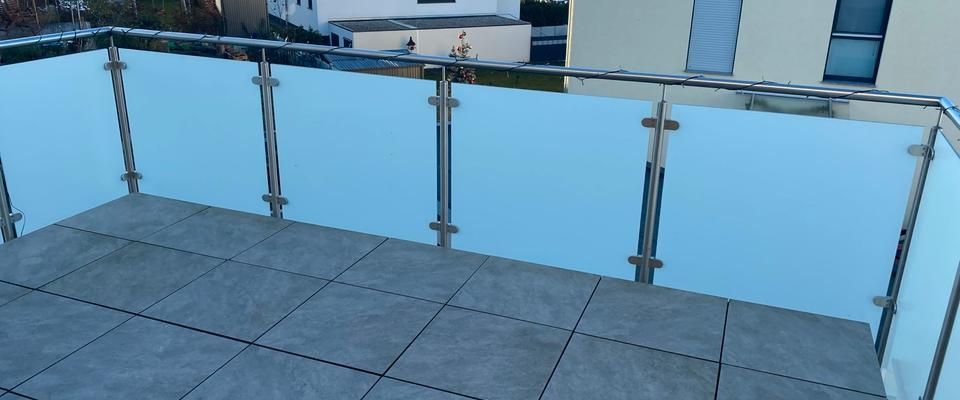 Hochwertige ökologisch gebaute 2ZW mit Balkon in Groß-Karben - Photo 1