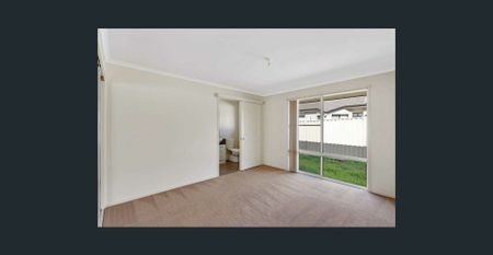 47 Highland Park Road, Meringandan West - Photo 3