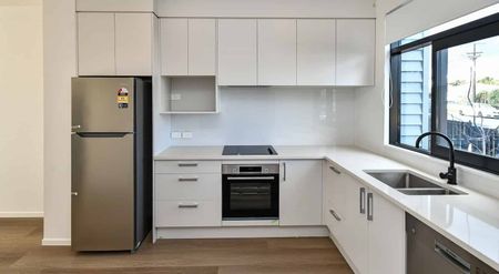 3 Bedrooms, Henderson - Photo 4