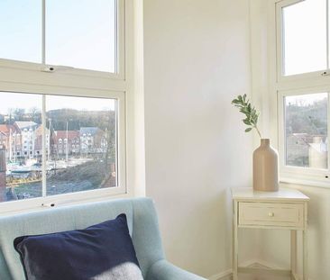 Waterstead Lane - Photo 2