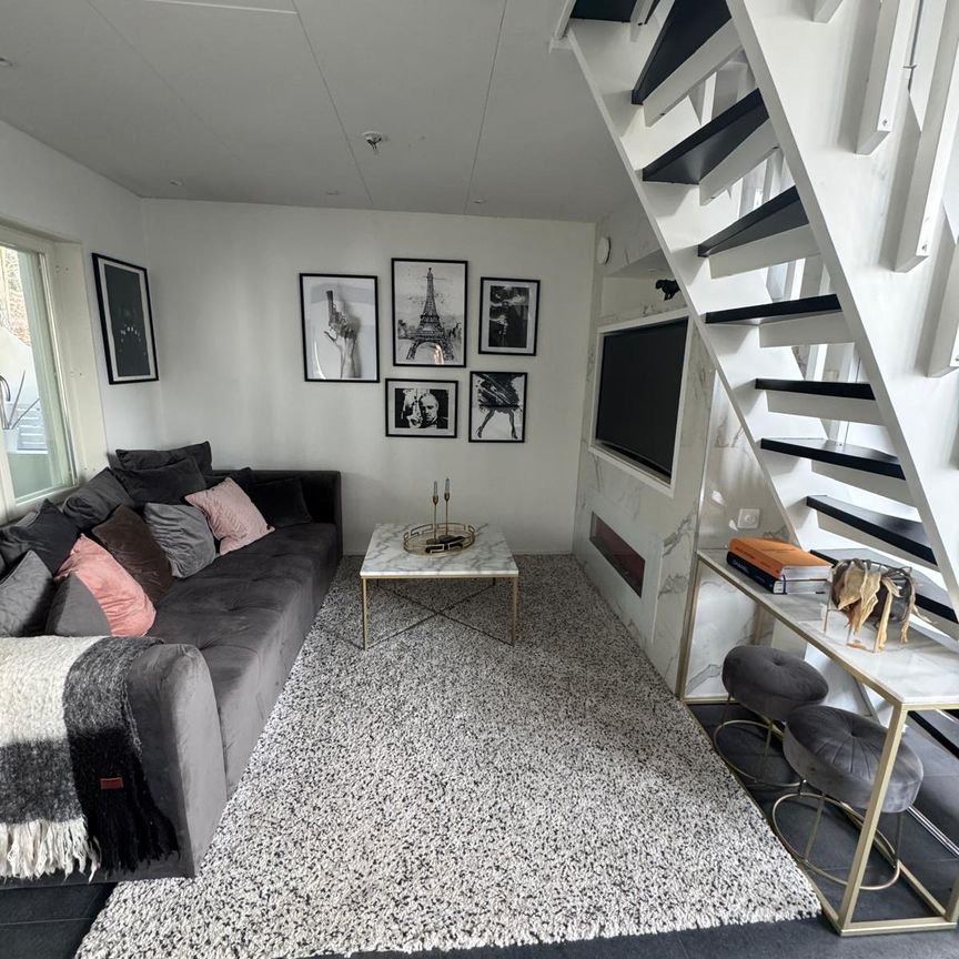 Kyrkbyn, Norsborg - Photo 1